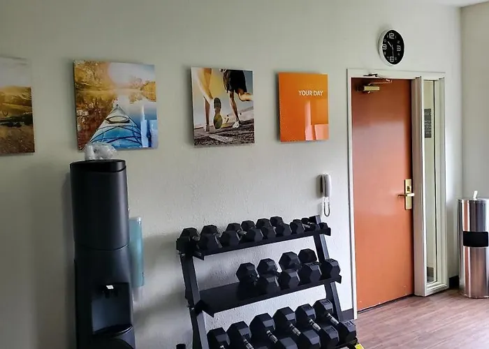 Hotel Comfort & Decatur-forsyth 3*