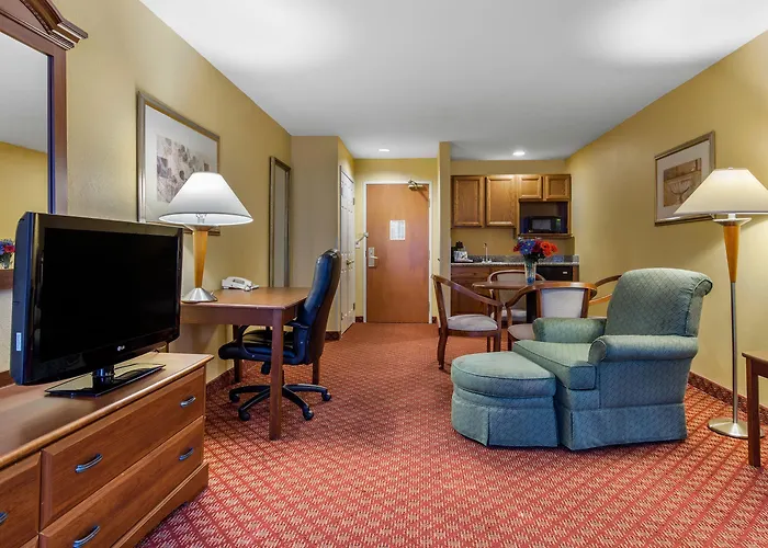 Comfort & Decatur-forsyth Hotel Forsyth