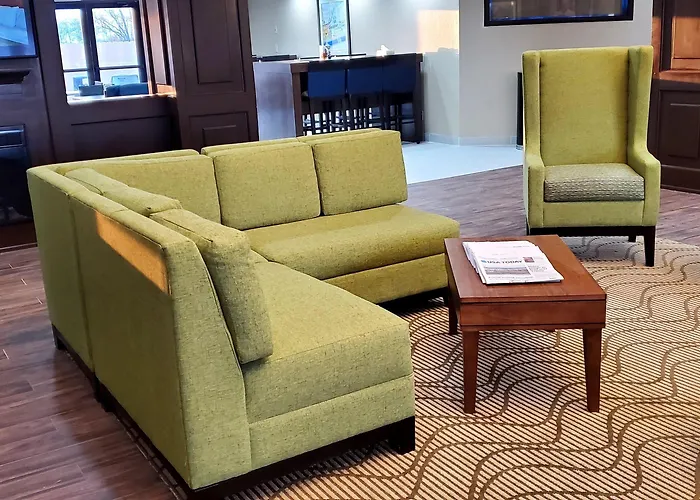 Hotel Comfort & Decatur-forsyth 3*