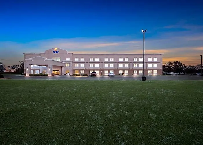 Hotel Comfort & Decatur-forsyth 3*
