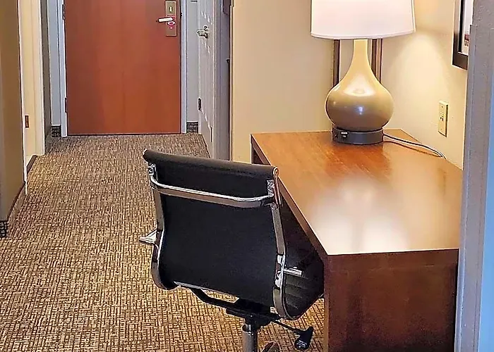 Hotel Comfort & Decatur-forsyth Forsyth